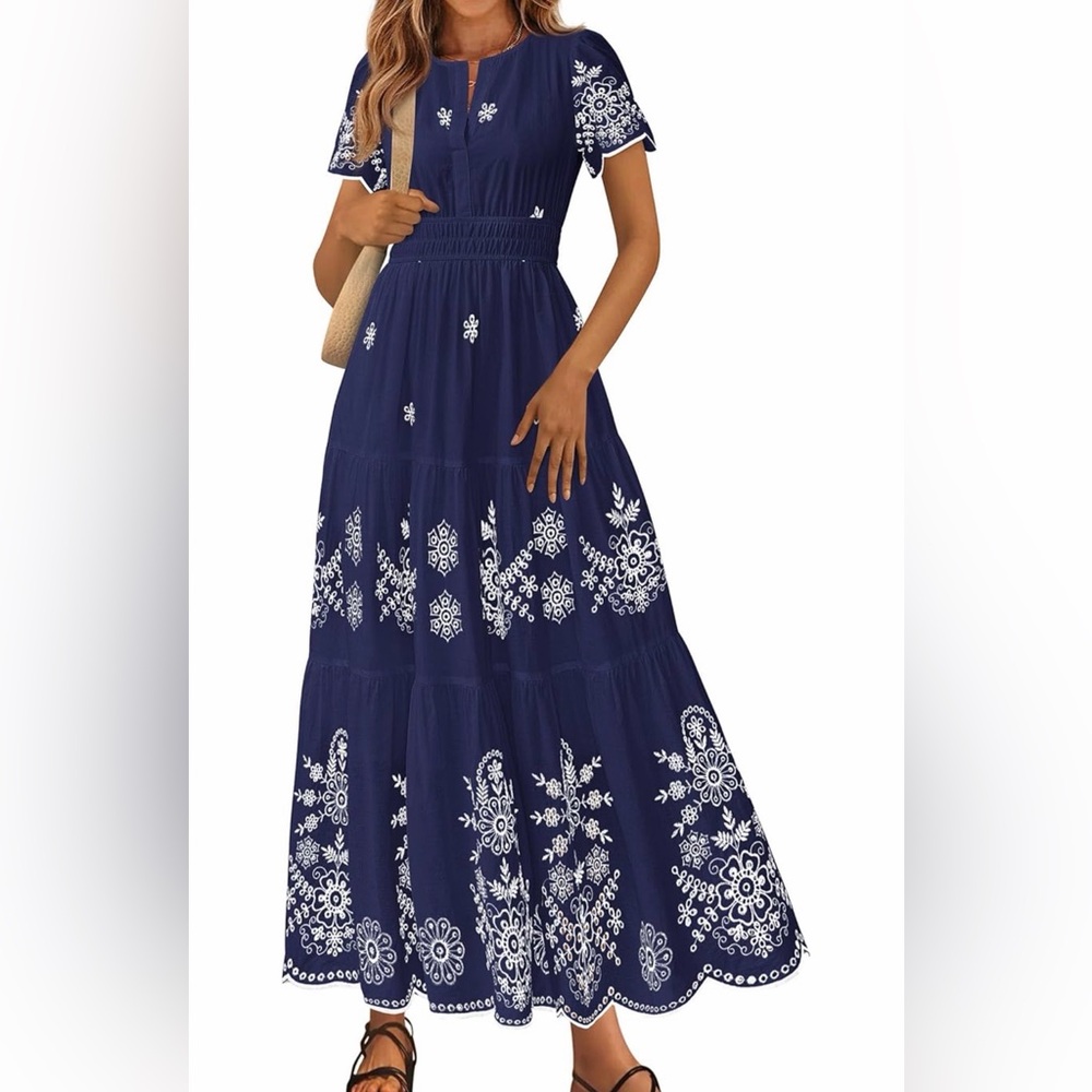 NWT Navy blue & white tiered maxi dress